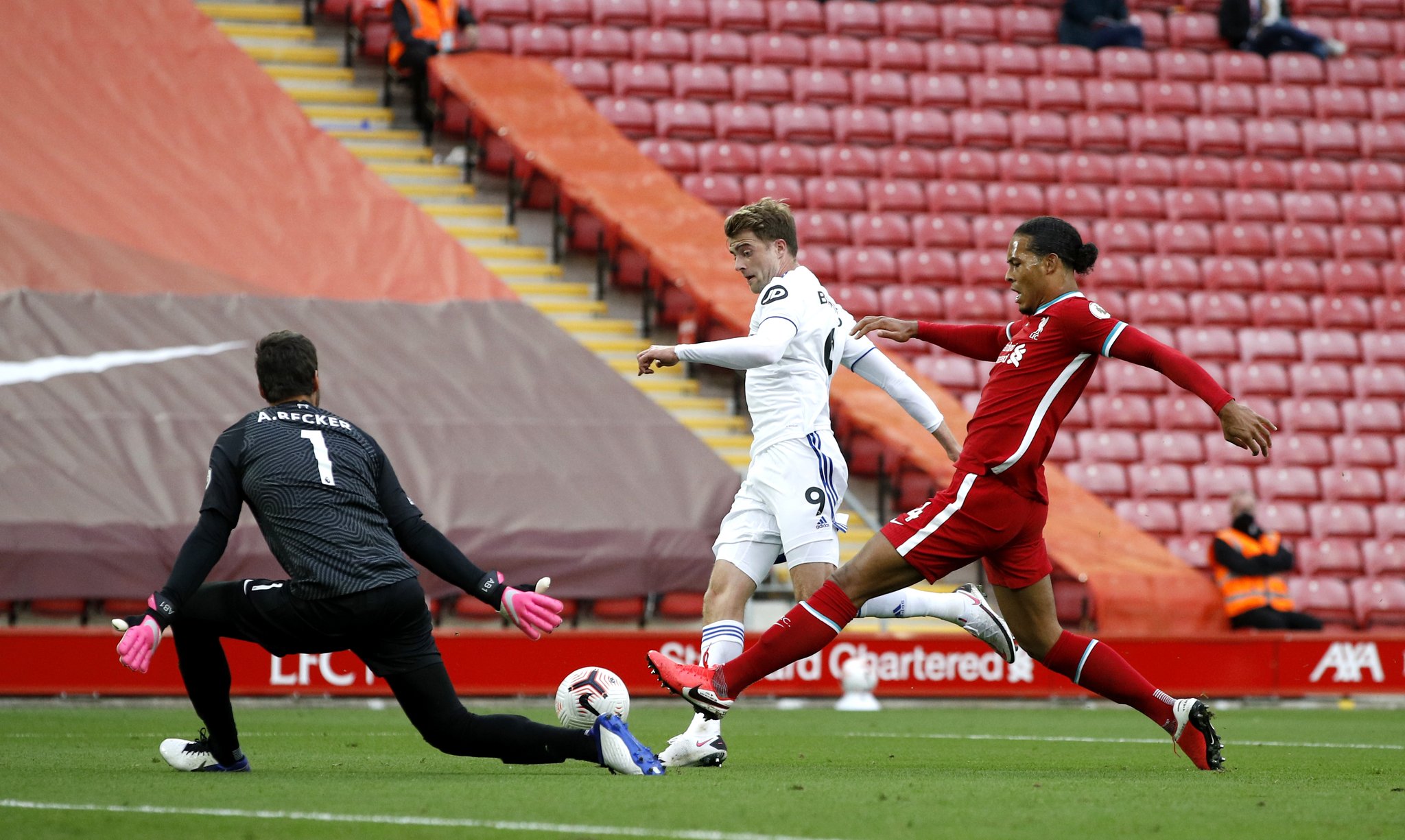 更是滑水运 更是滑水运